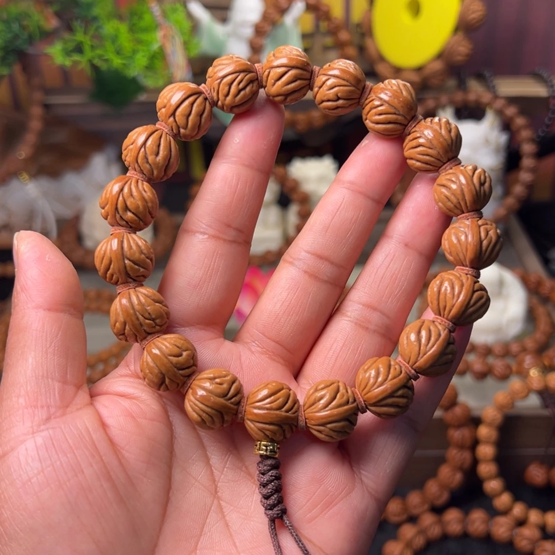 桃核吊坠祥云手持15