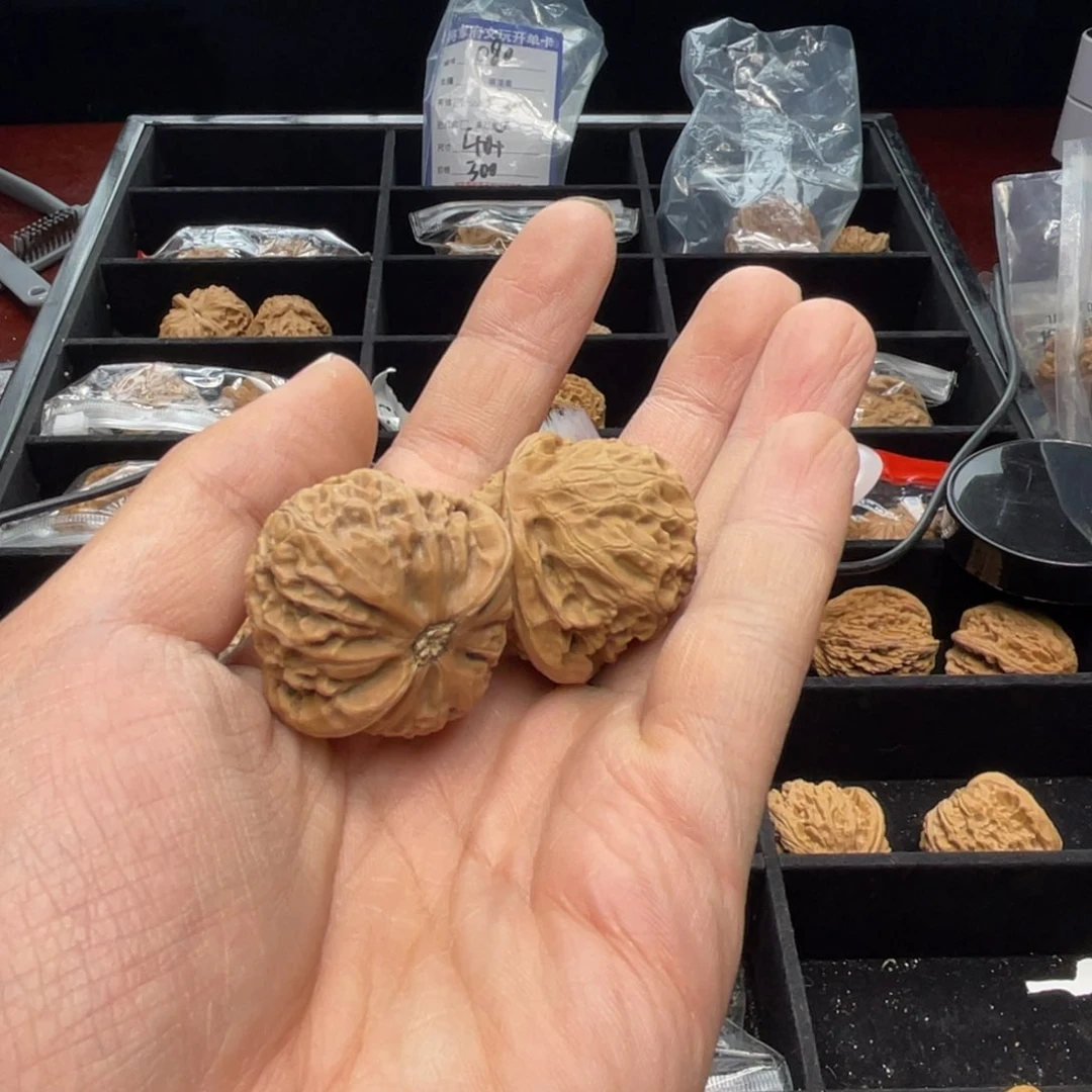 文玩核桃把件蚊**線119 宫灯