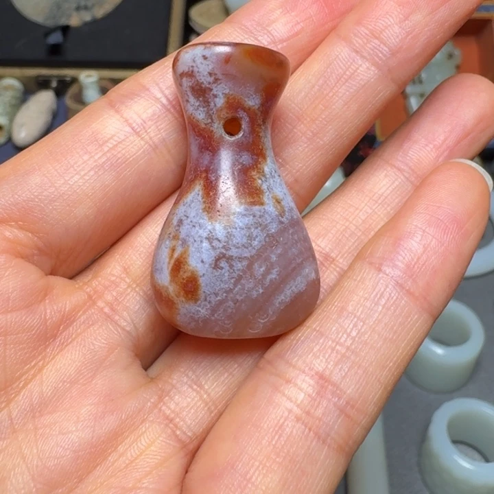 知***黑玛瑙/玉髓未镶嵌颈饰