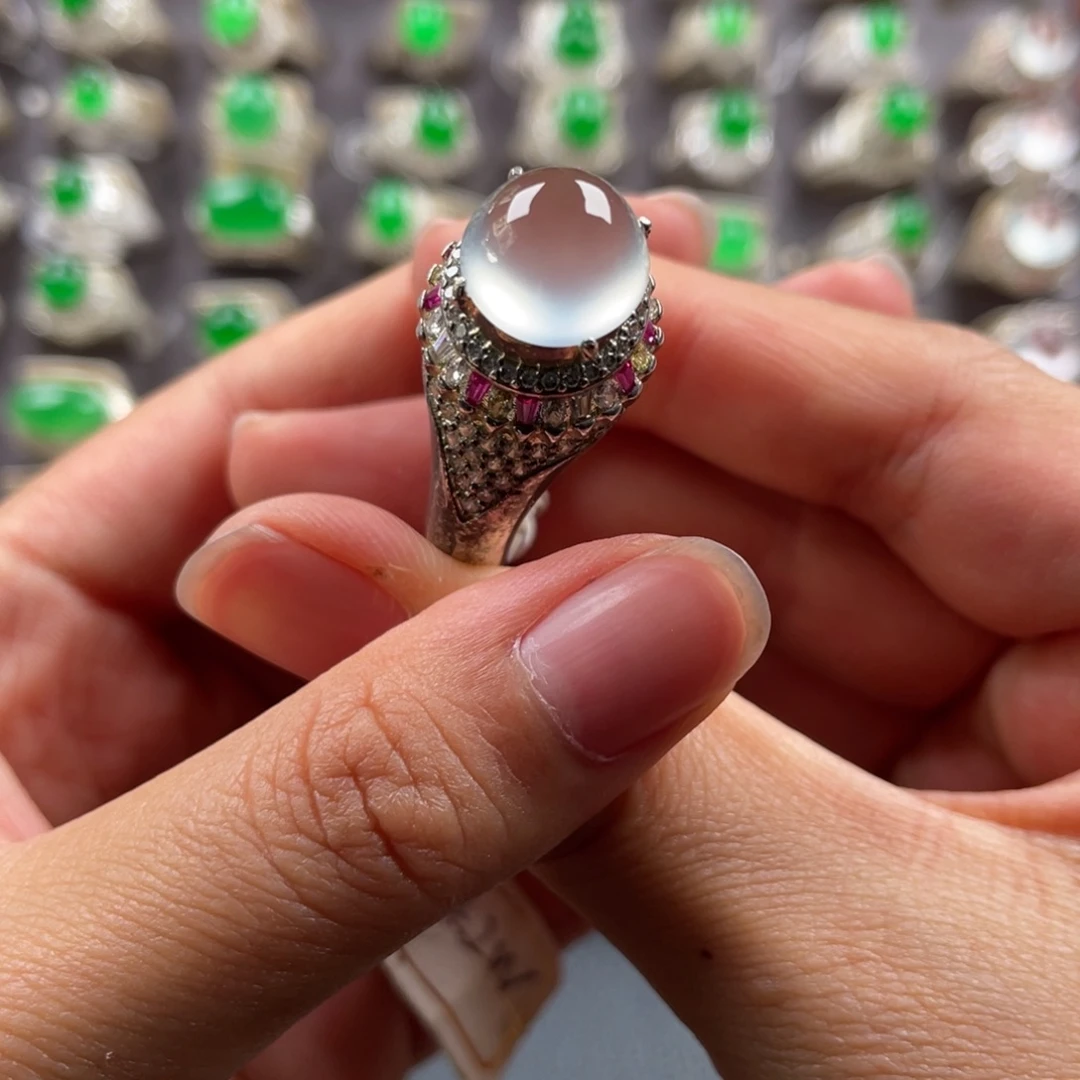 定制翡翠未镶嵌翡翠