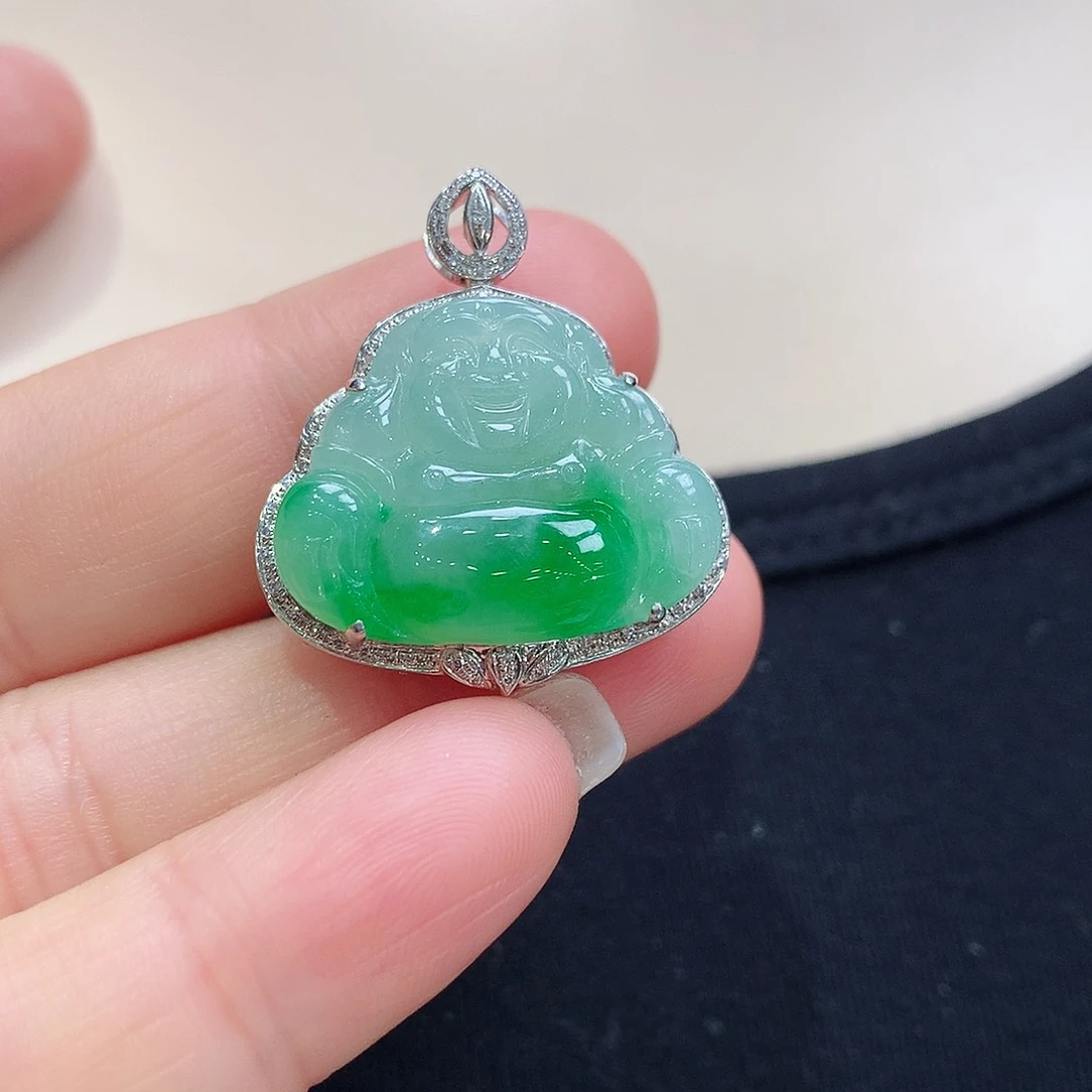 翡翠颈饰18K金镶嵌佛公