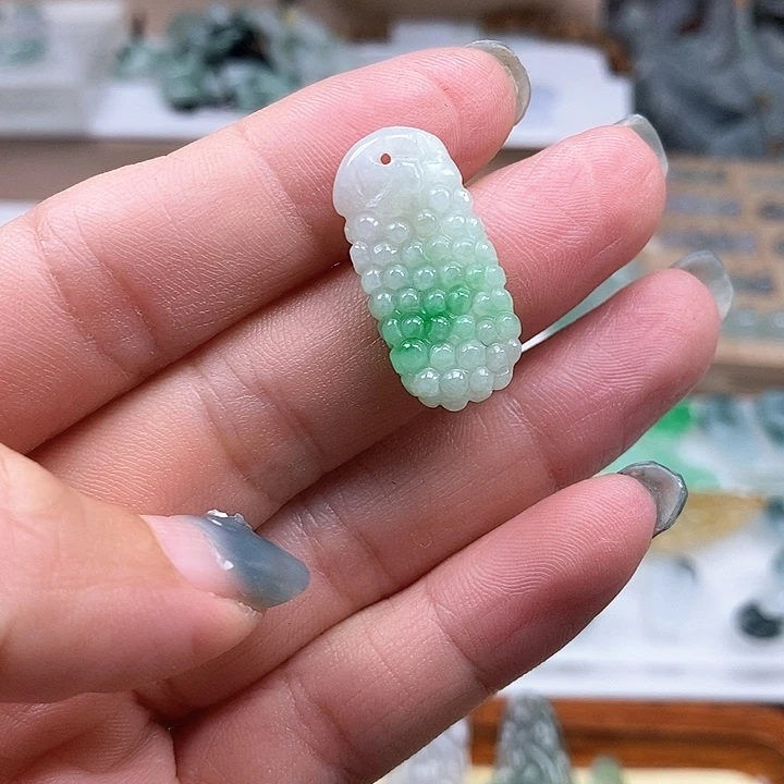 翡翠未镶嵌吊坠(不含链)6556688888