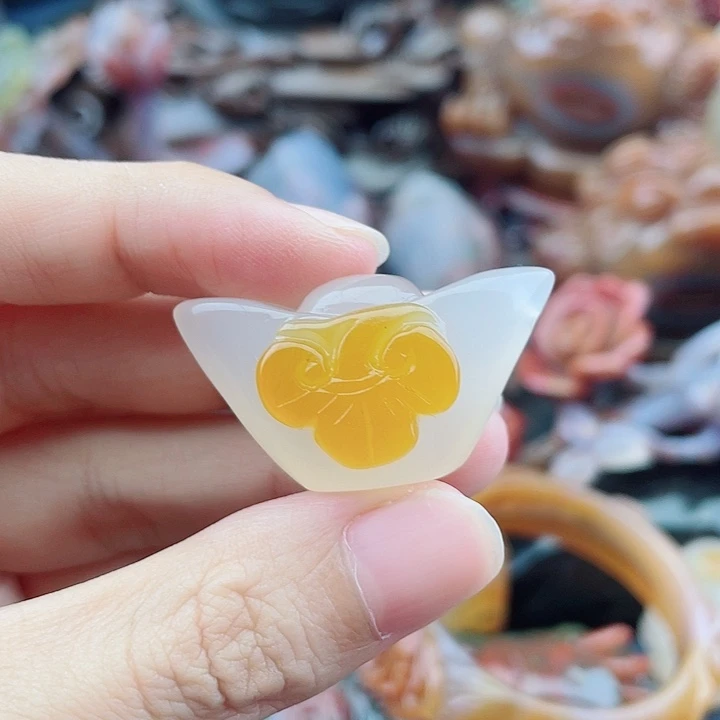 玛瑙/玉髓颈饰未镶嵌