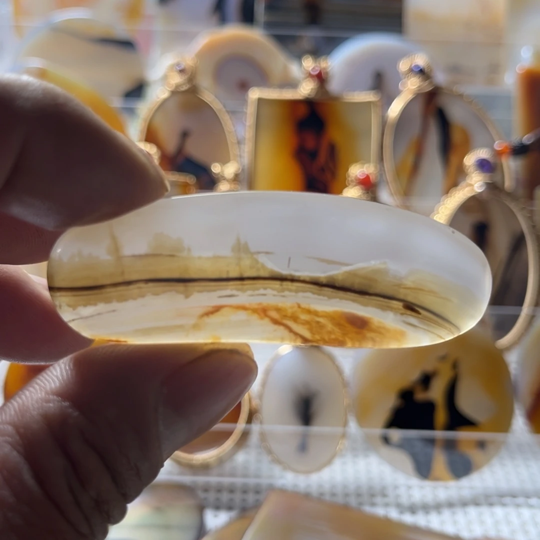 玛瑙/玉髓未镶嵌颈饰