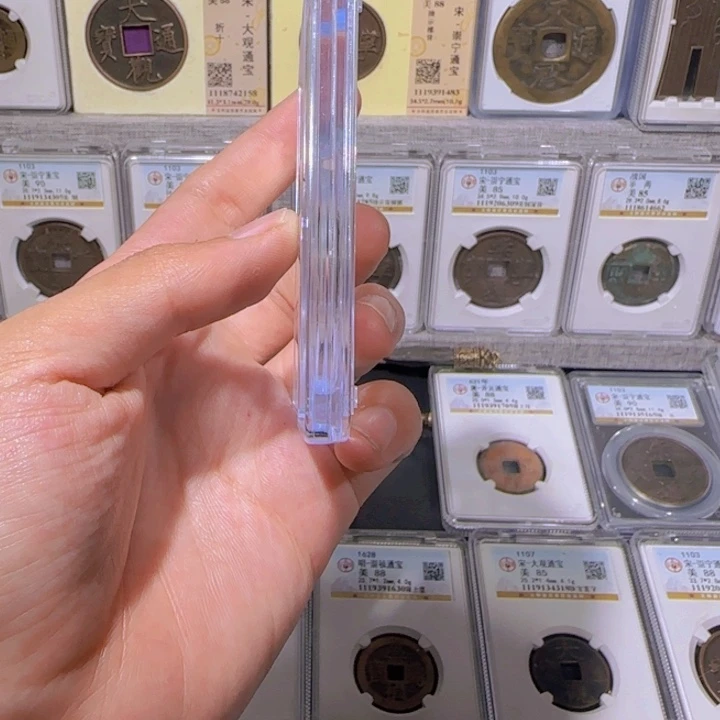 铜    H半L 尾号8541。 保真包老