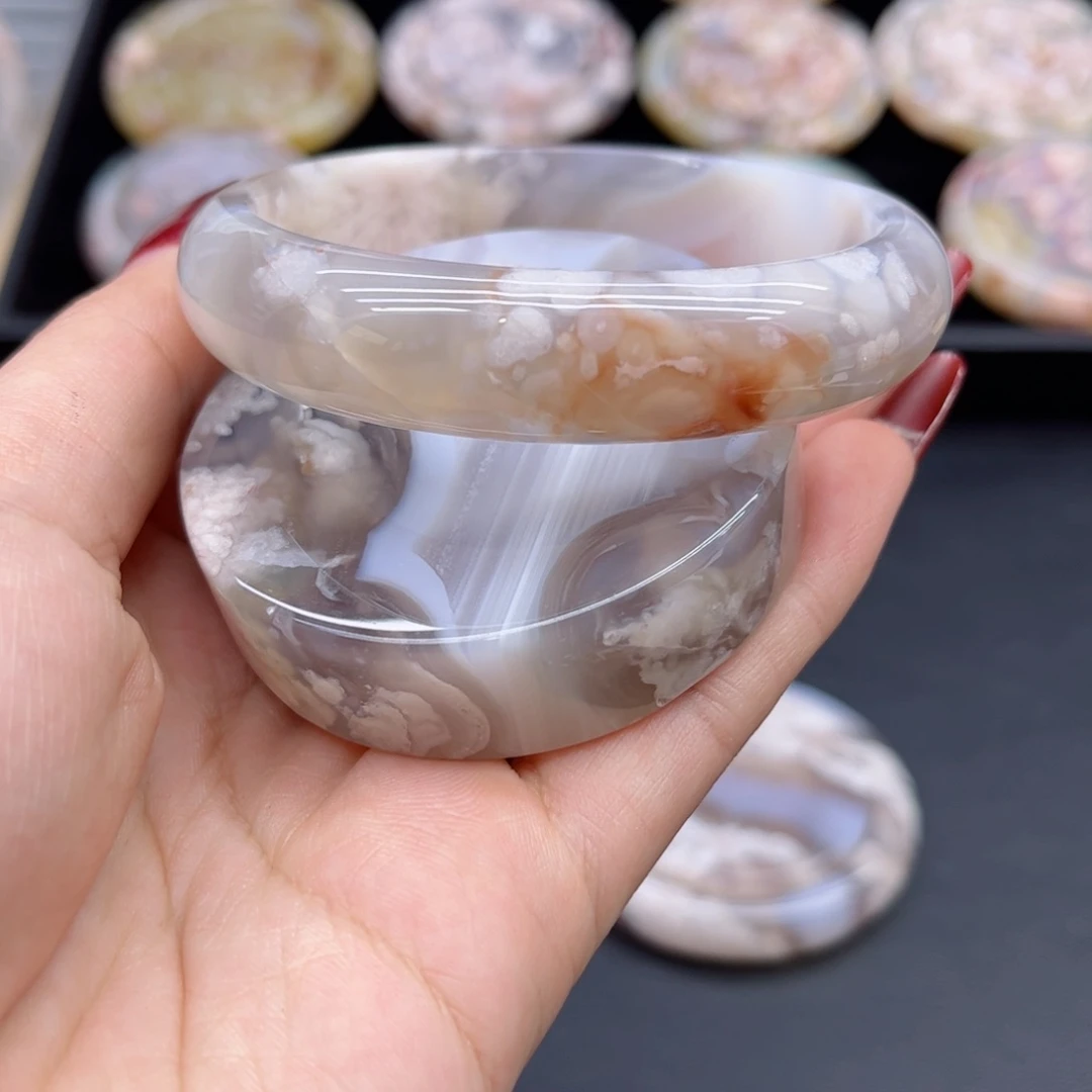 玛瑙/玉髓手镯未镶嵌60