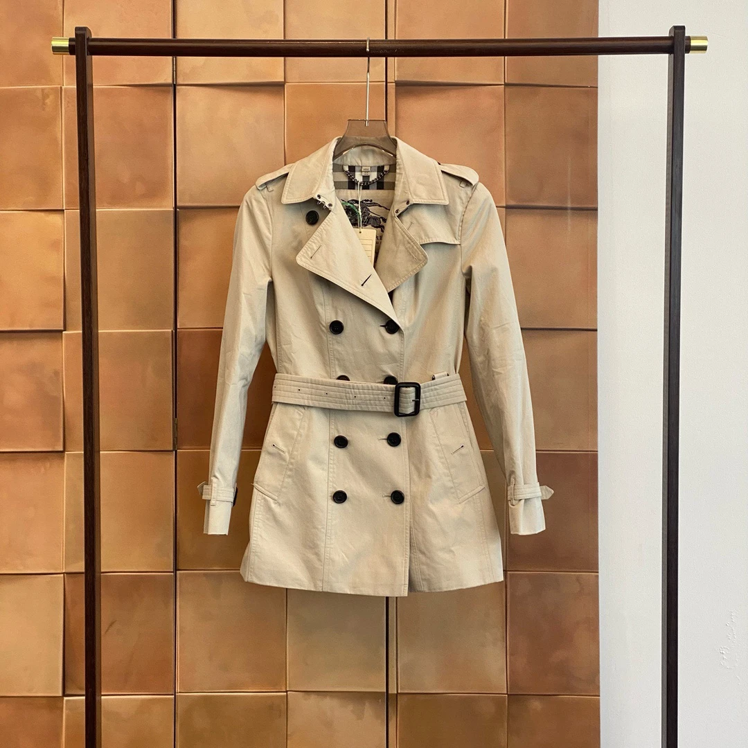 99新 BURBERRY/博柏利 桑德林汉姆内里满印短款风衣/38码/30012