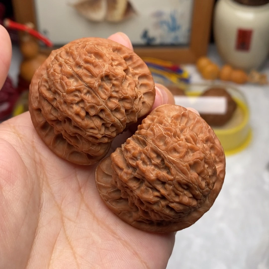 文玩核桃把件43血麒麟