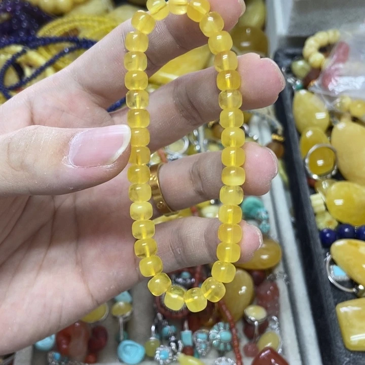 未镶嵌蜜蜡裸石多样性发货