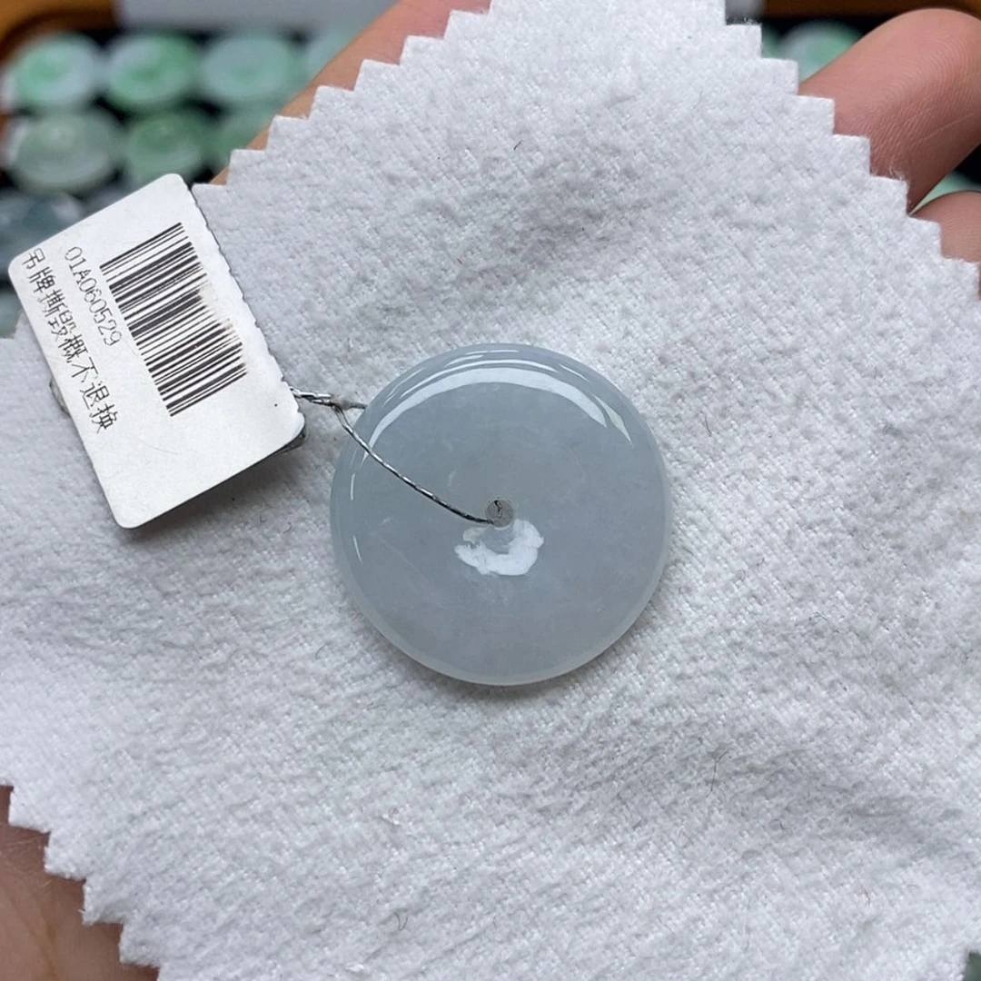 【闪购商品】翡翠颈饰未镶嵌平安扣