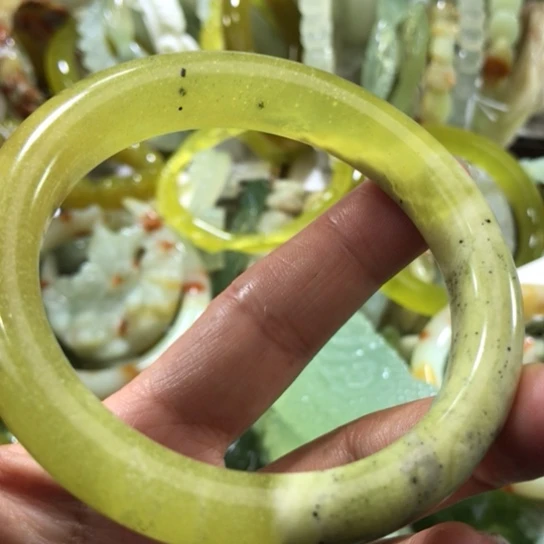 岫玉未镶嵌吊坠58