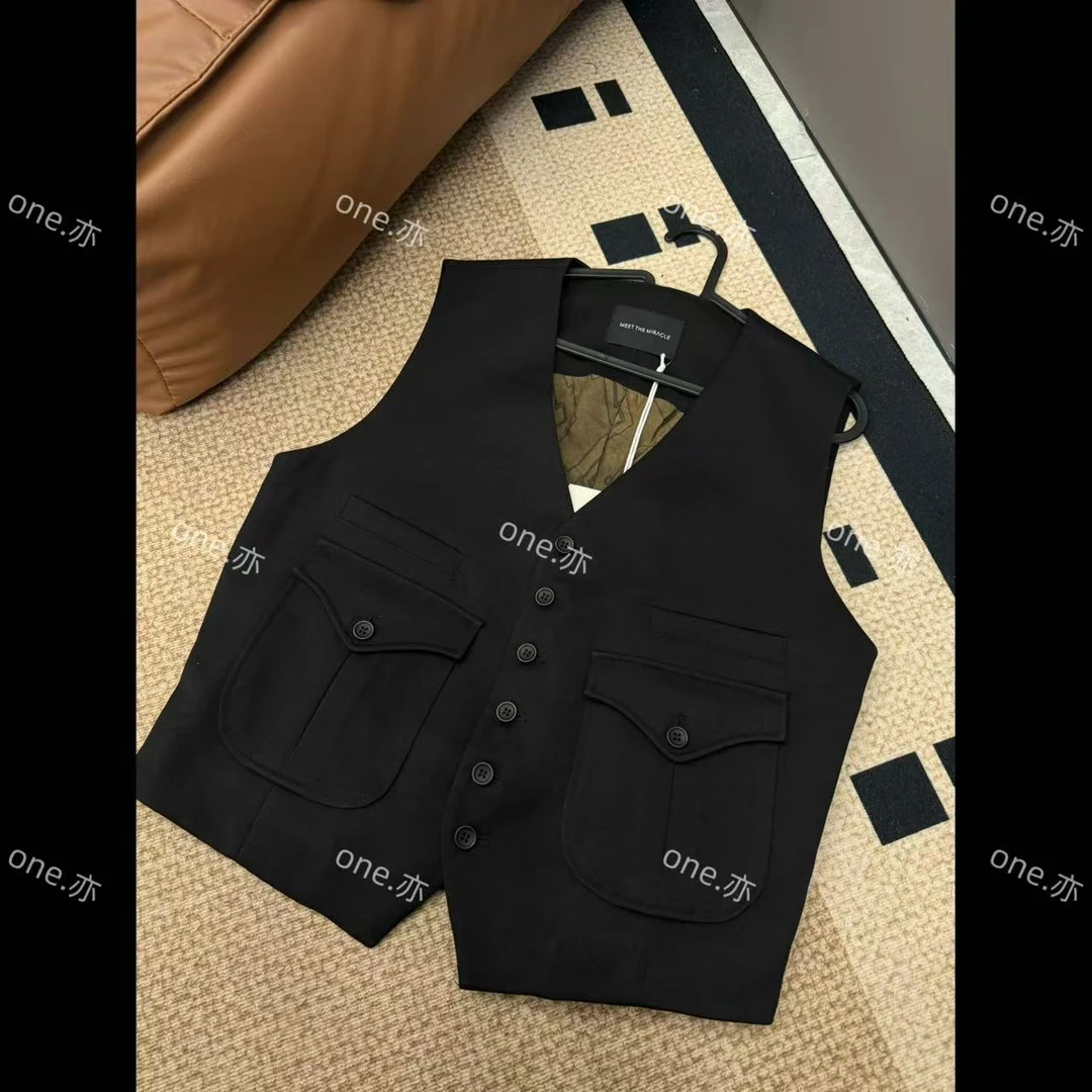 【一个亦】一排扣收腰西装马甲YF/2192