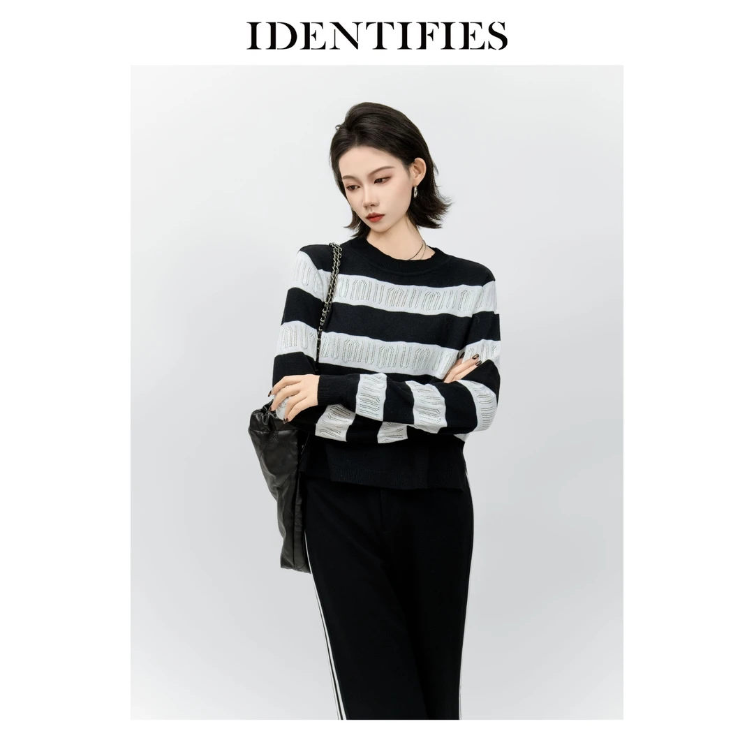 IDENTIFIES/易缔媤长袖毛衣时尚女装上衣宽松条纹格纹针织D73374