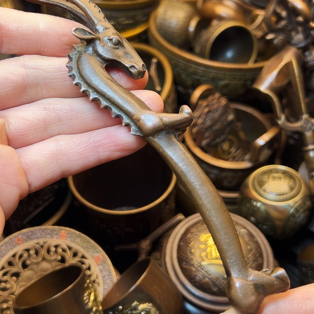 精美铜器工艺品等