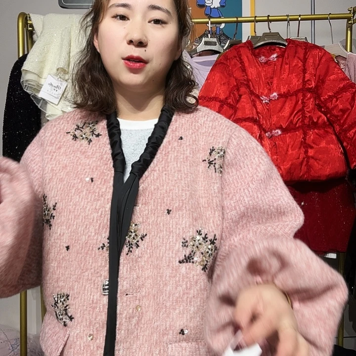 贝****闪电购508大码女装