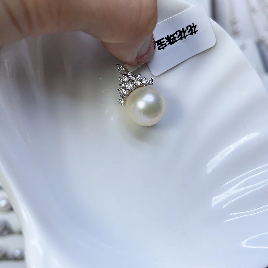 颈饰银S925镶嵌淡水珍珠