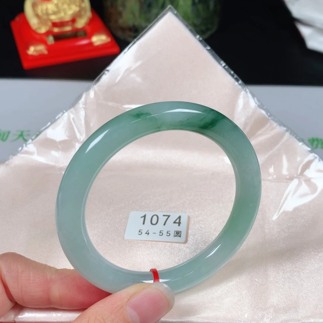 翡翠手镯未镶嵌编号1074 圆条54-55