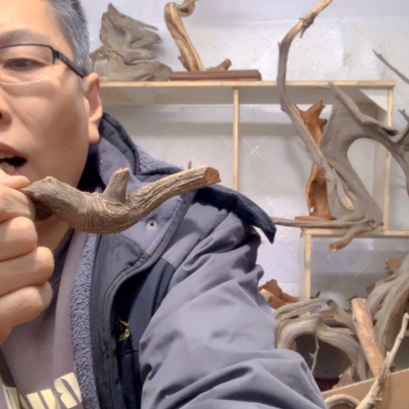 【闪购商品】七*马崖壁陡峭险峻