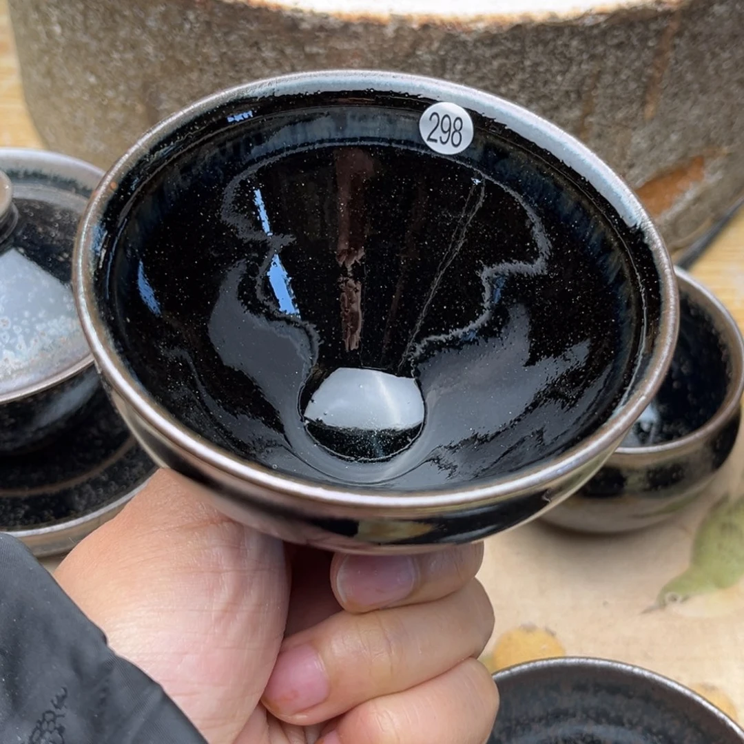 茶盏义兴龙窑坚持真柴烧