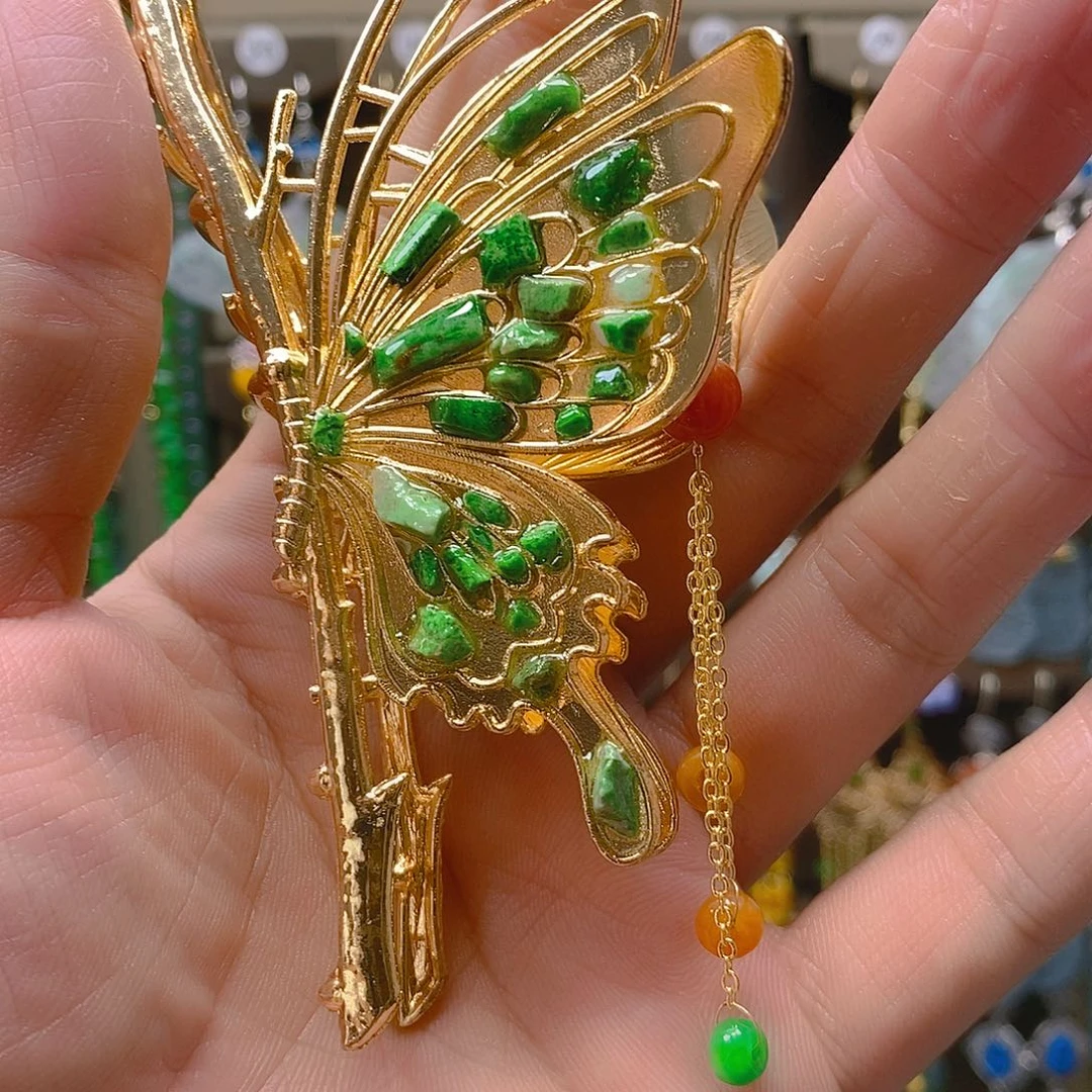 未镶嵌翡翠耳饰翡翠