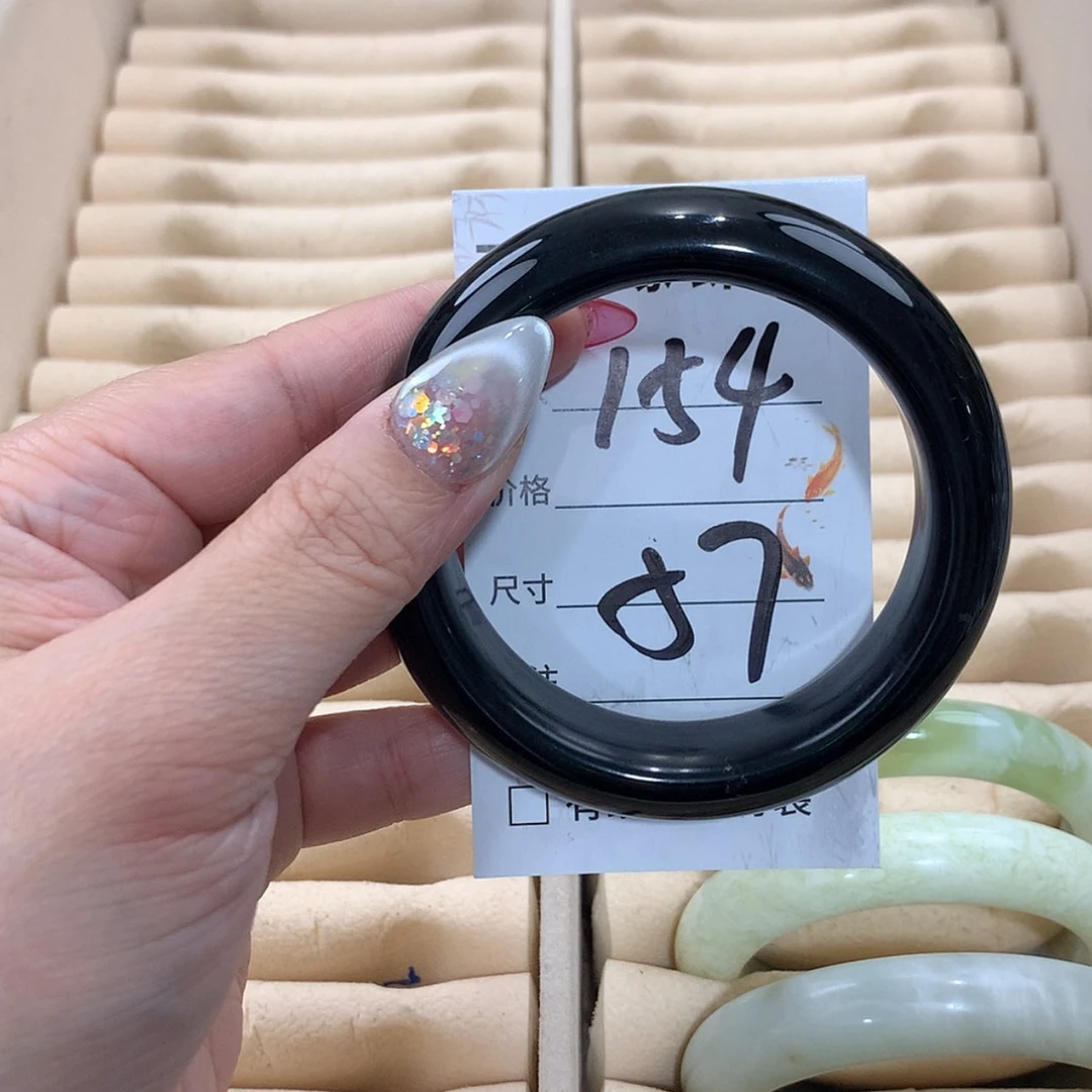 【闪购商品】未镶嵌蛇纹石玉手镯