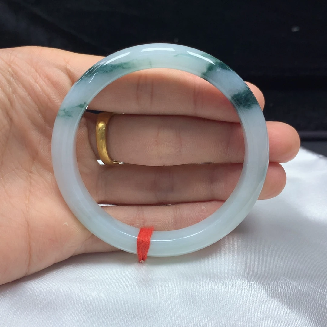 未镶嵌手镯（圆镯）翡翠55.8