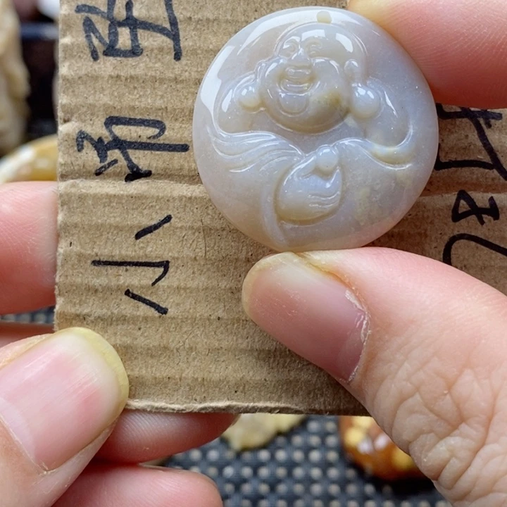 硅化珊瑚（珊瑚玉）颈饰未镶嵌