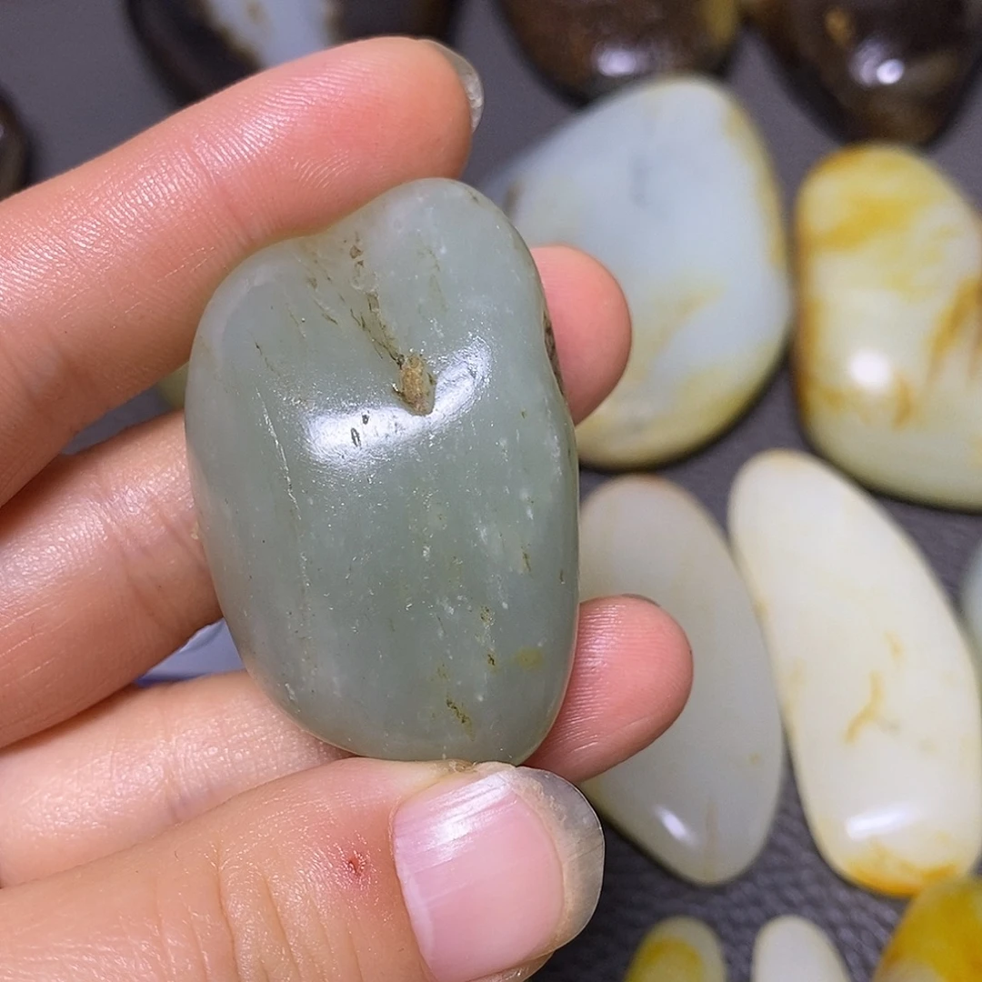 未镶嵌和田玉挂件