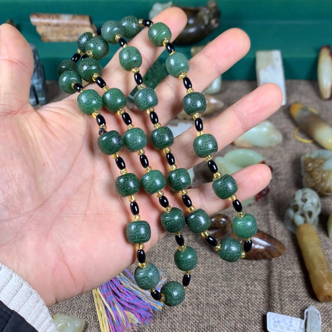 和田玉颈饰未镶嵌