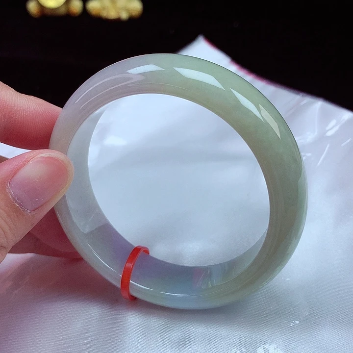翡翠手镯未镶嵌57圈