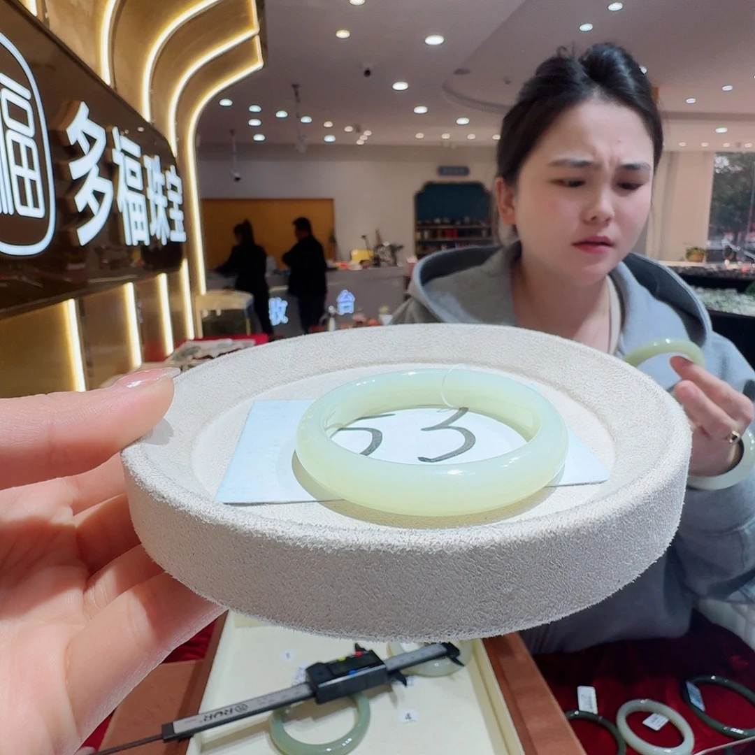 和田玉未镶嵌手镯366