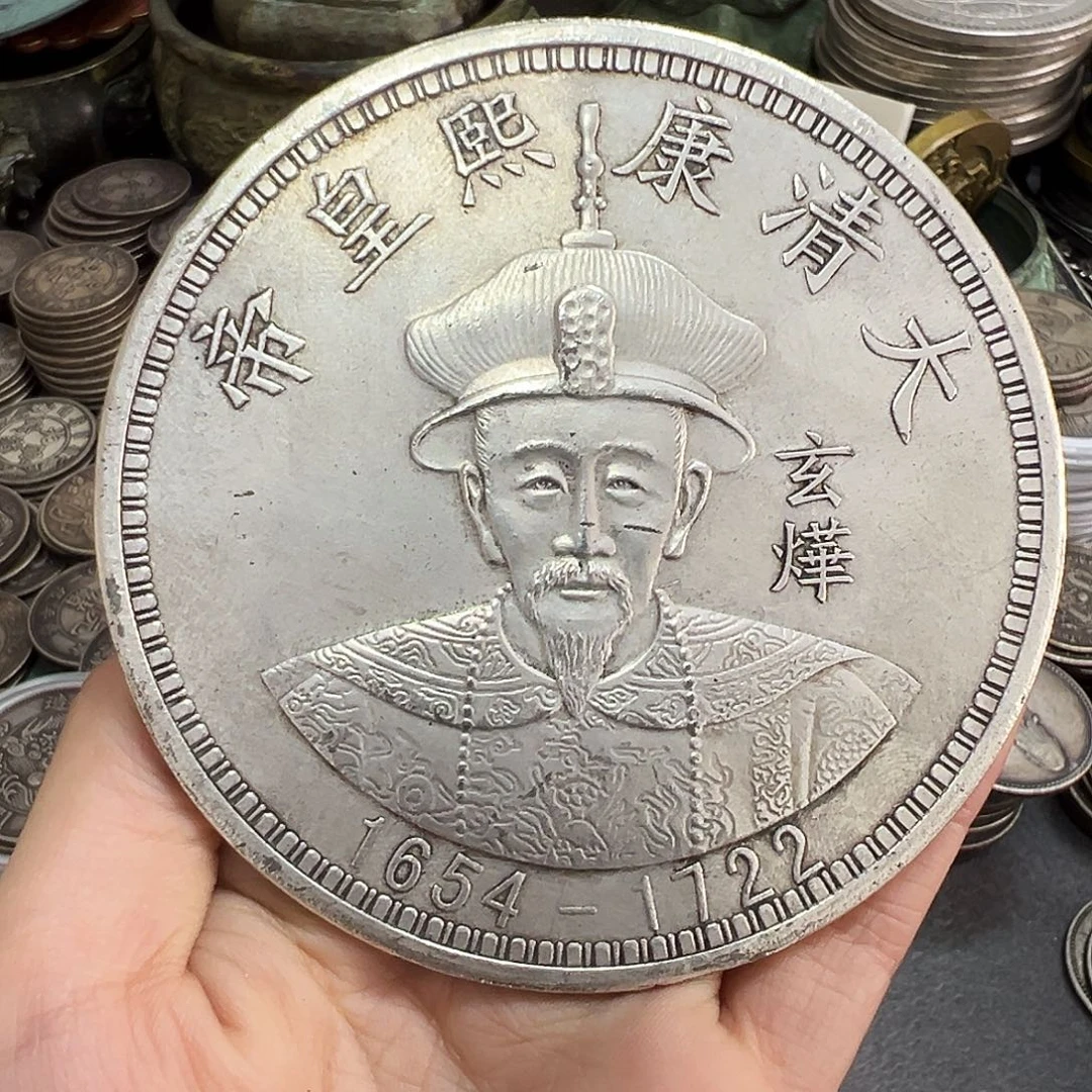 金属复古风格摆件