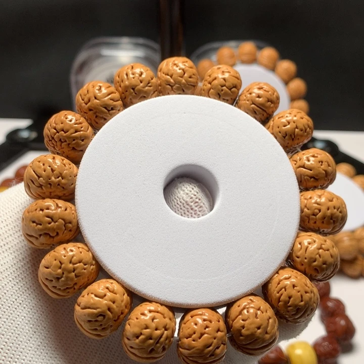 桃核手串占**婆树王纽扣肌肉纹桃核手串