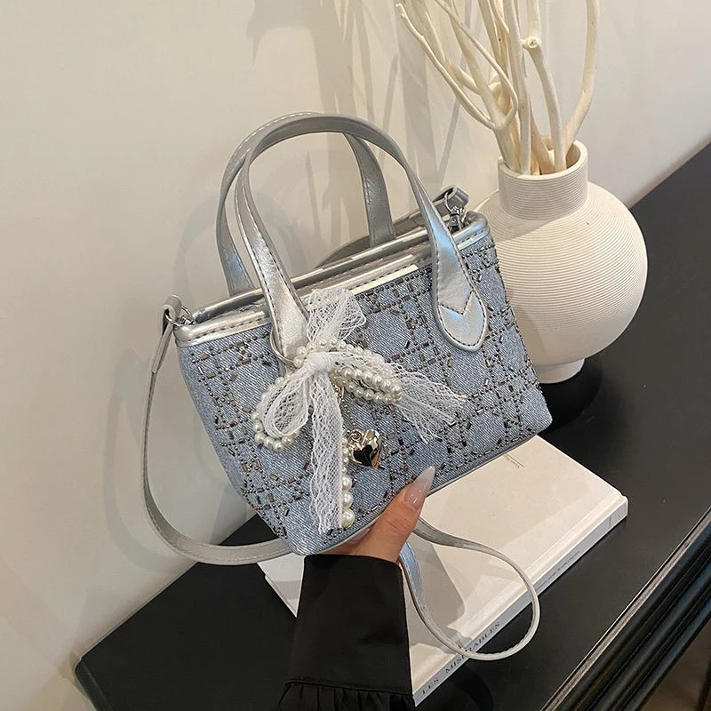 超火的玻璃钻时尚包包单肩2025新款水桶高级手提百搭斜挎包手提包