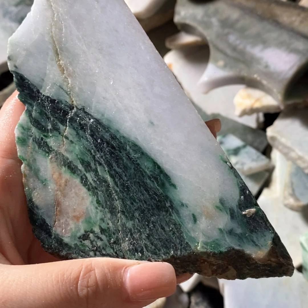 颈饰未镶嵌翡翠天然翡翠