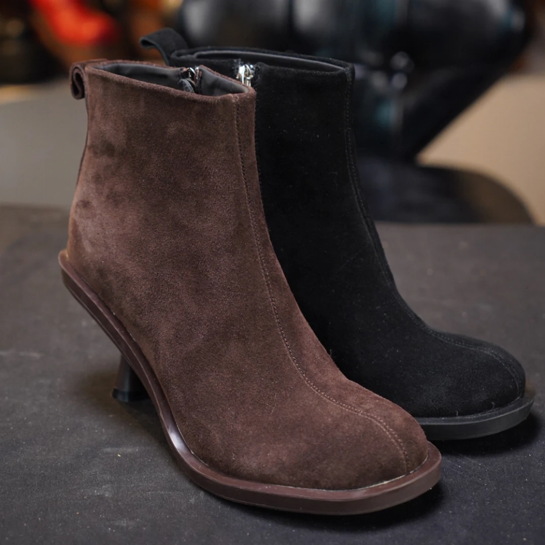 秋冬时装靴女款圆头细跟百搭短筒靴舒适时尚