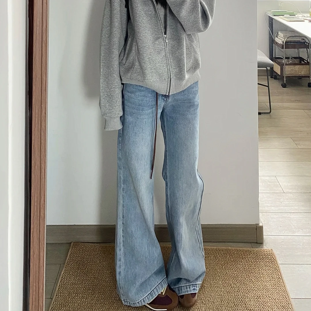 浅蓝色不贴腿遮肉微喇牛仔裤秋季大码梨型遮胯显瘦韩系直筒喇叭裤