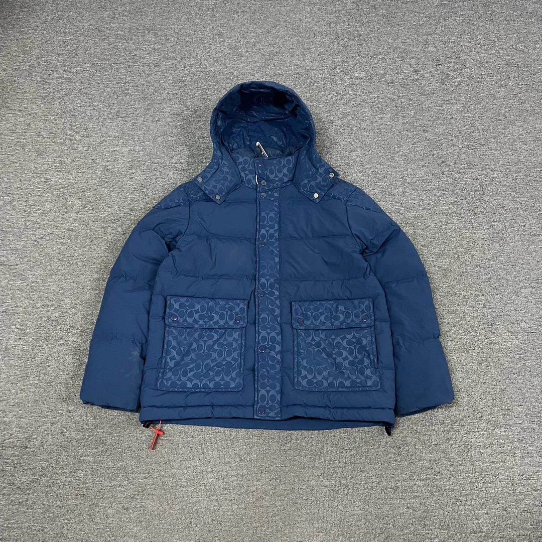 99新 COACH/蔻驰 COACH蔻驰 图案印花连帽拉链休闲羽绒服 M码