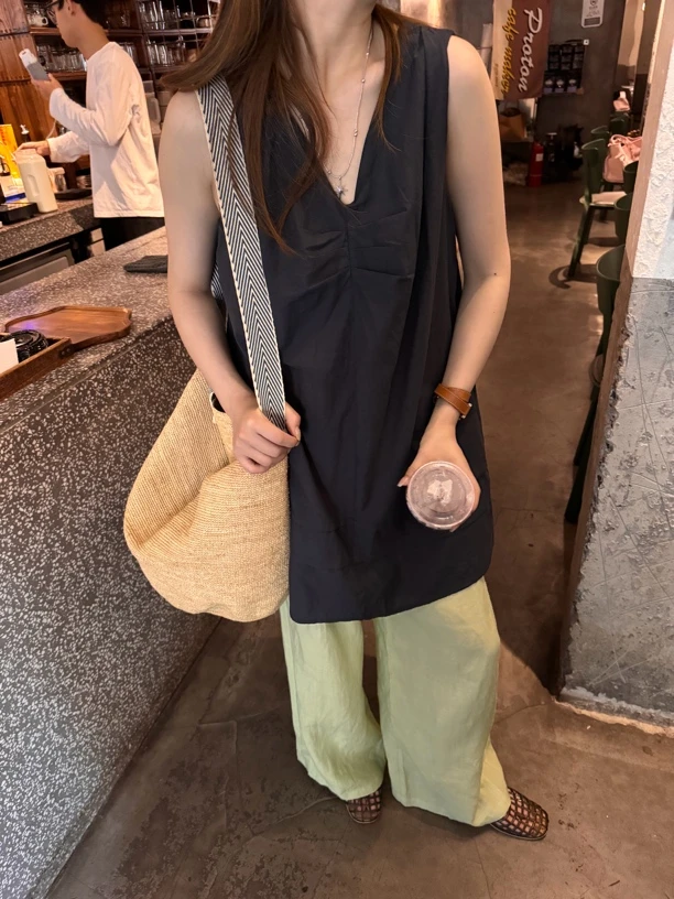 SHILALA韩系穿搭 时尚高级感连衣裙夏季新款度假风无袖V领背心裙