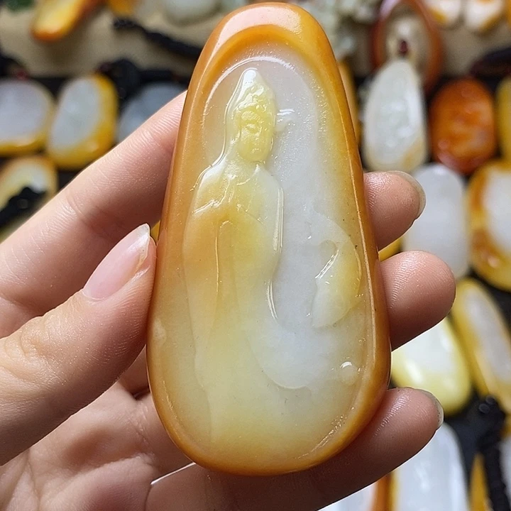 和田玉未镶嵌颈饰