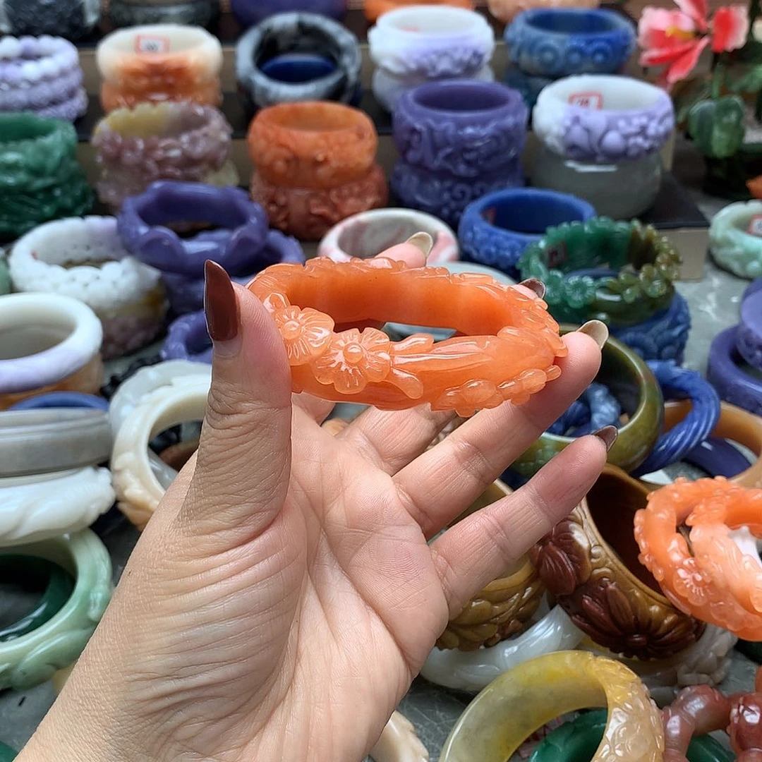 毛衣链未镶嵌石英质玉幸*?