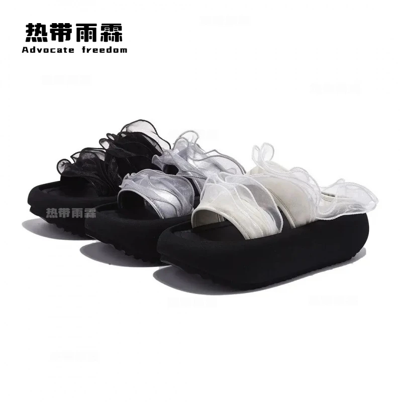 增高拖鞋女外穿2025夏季新款复古百搭小个子蕾丝松糕网纱一字拖鞋