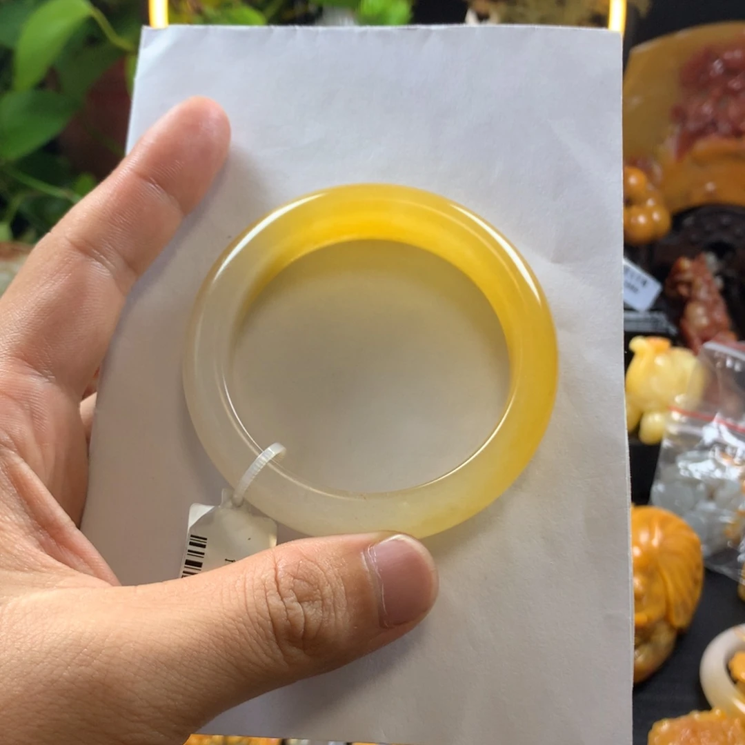 石英质玉（黄龙玉）未镶嵌手镯