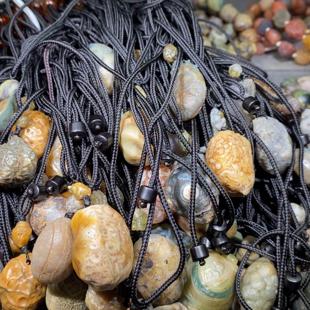 未镶嵌玛瑙/玉髓珠宝奇石是**呀