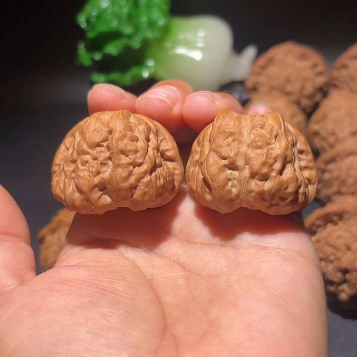 吊坠文玩核桃文玩核桃吊坠蛤蟆头38