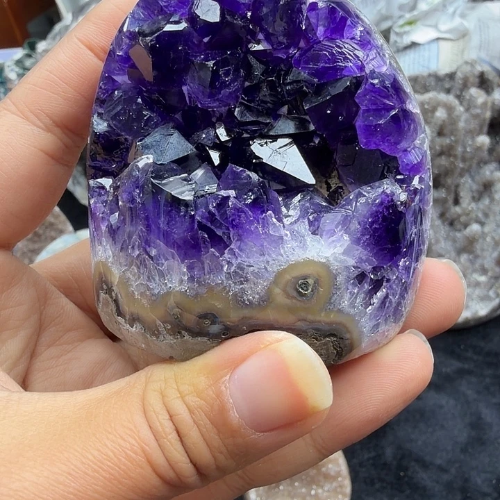 未镶嵌水晶珠宝半成品