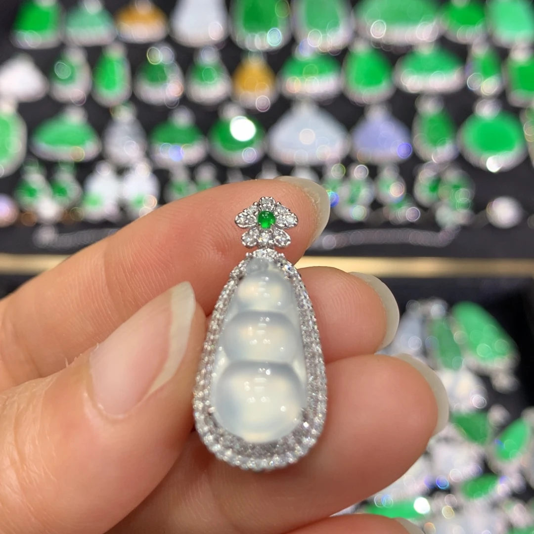 翡翠18K金镶嵌吊坠(不含链)