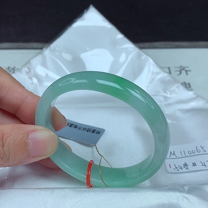 翡翠未镶嵌手镯54贵0065