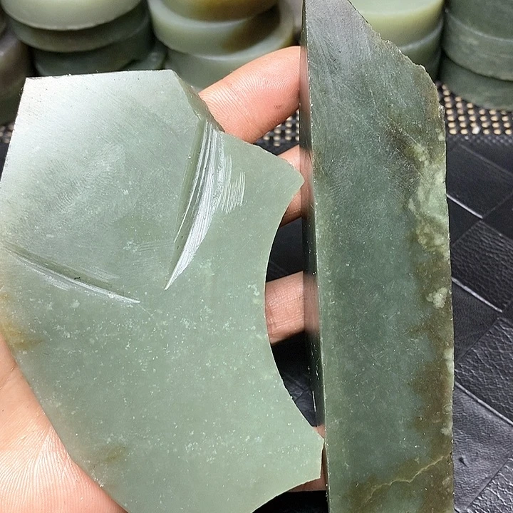 和田玉毛料未镶嵌