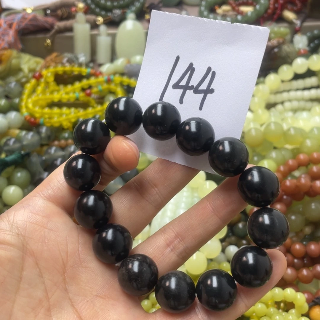 未镶嵌蛇纹石玉手链